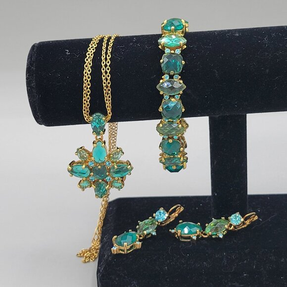 Joan Rivers Collection Turquoise Rhinestone Set - Picture 4 of 10